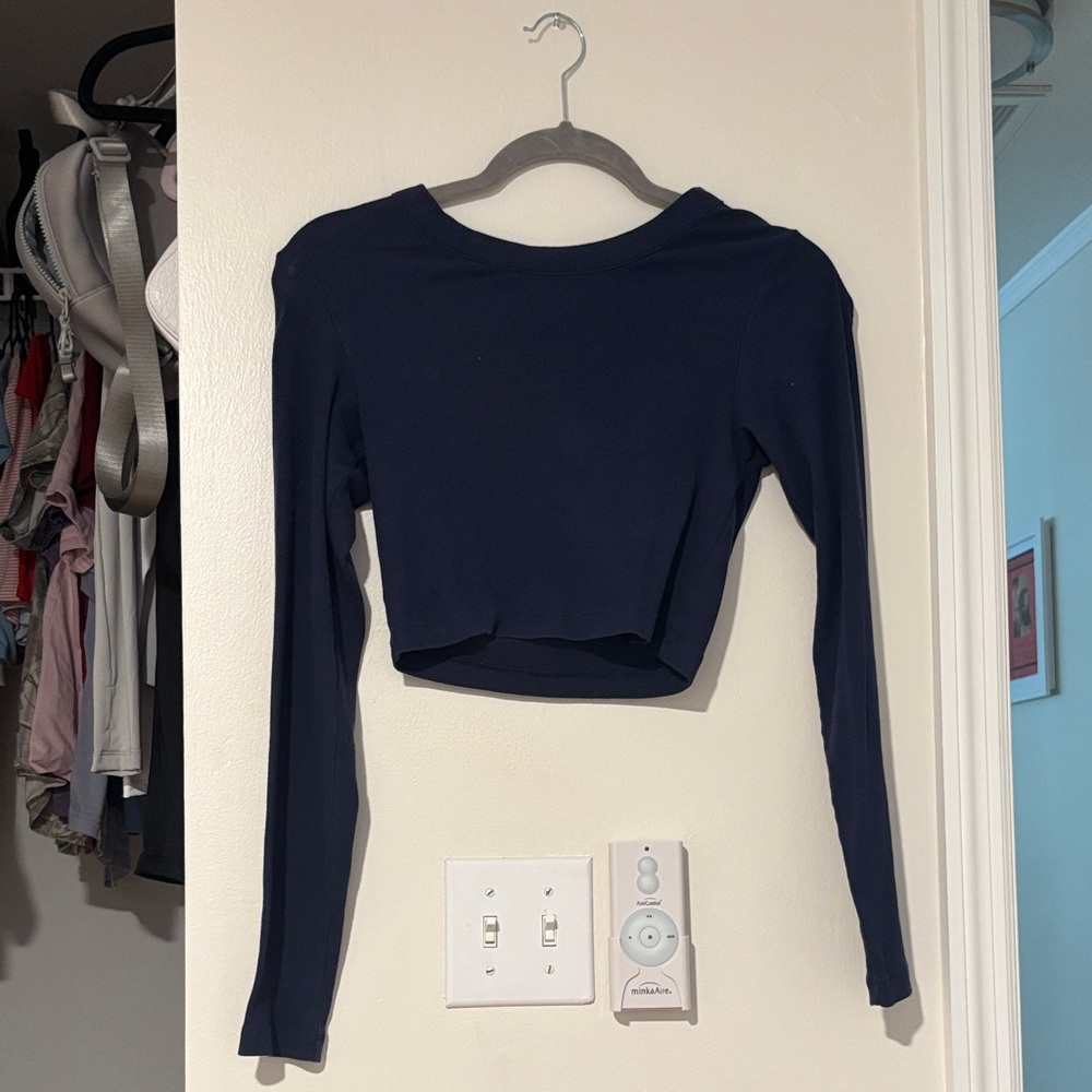 PINK Victoria's Secret Dark Blue Long Sleeve Crop Top